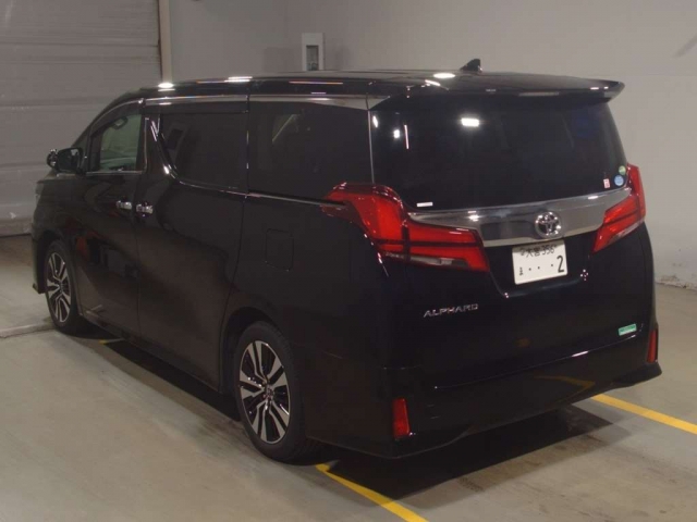 Import and buy TOYOTA ALPHARD 2018 from Japan to Nairobi, Kenya