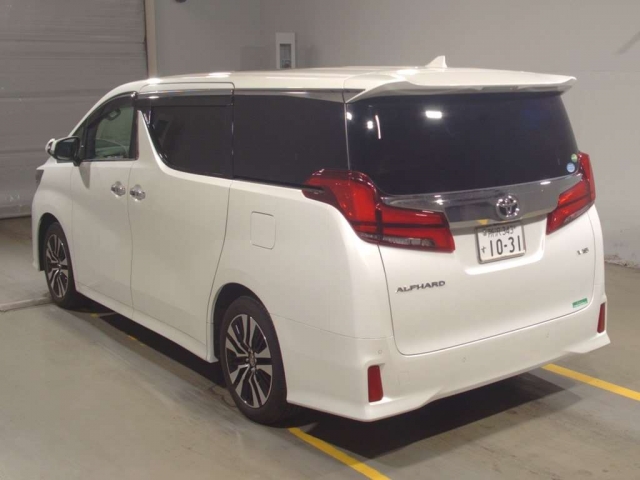 Import and buy TOYOTA ALPHARD 2018 from Japan to Nairobi, Kenya