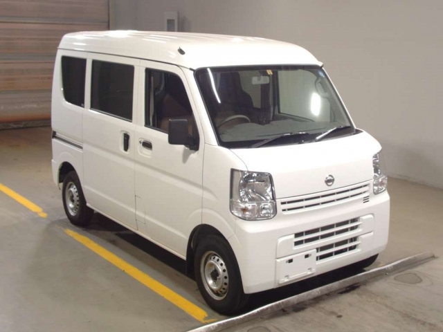 Import and buy NISSAN CLIPPER VAN 2018 from Japan to Nairobi, Kenya