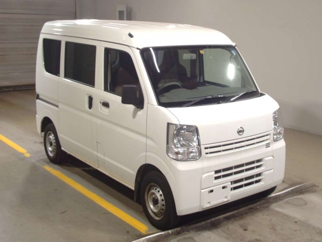 Import and buy NISSAN CLIPPER VAN 2018 from Japan to Nairobi, Kenya