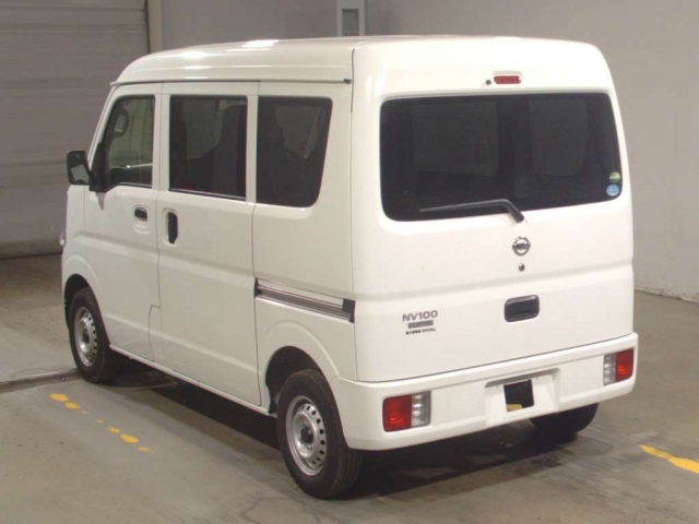 Import and buy NISSAN CLIPPER VAN 2018 from Japan to Nairobi, Kenya