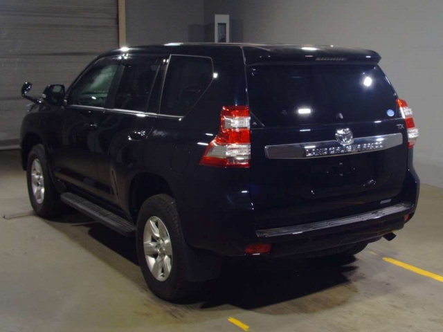 Import and buy TOYOTA LAND CRUISER PRADO 2017 from Japan to Nairobi, Kenya