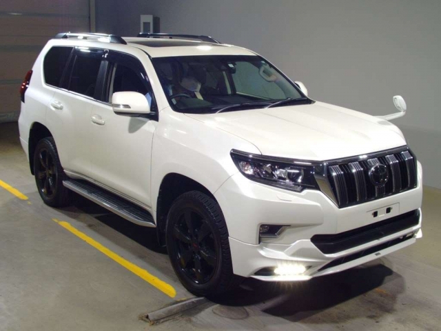 Import and buy TOYOTA LAND CRUISER PRADO 2017 from Japan to Nairobi, Kenya