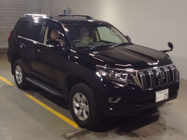 Import and buy TOYOTA LAND CRUISER PRADO 2018 from Japan to Nairobi, Kenya