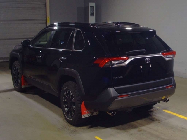 Import and buy TOYOTA RAV4 2019 from Japan to Nairobi, Kenya