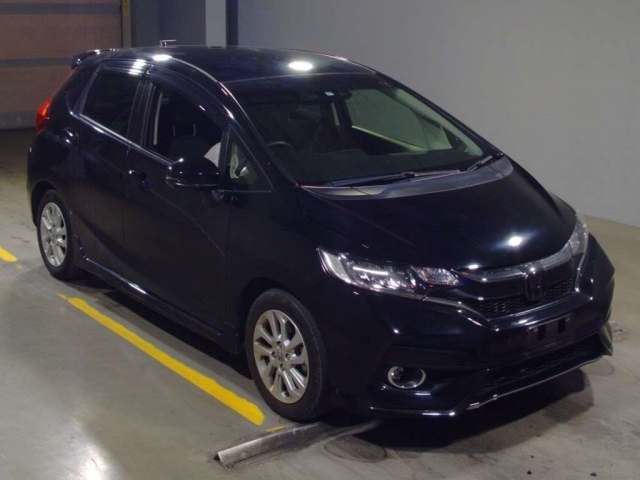 Import and buy HONDA FIT 2017 from Japan to Nairobi, Kenya