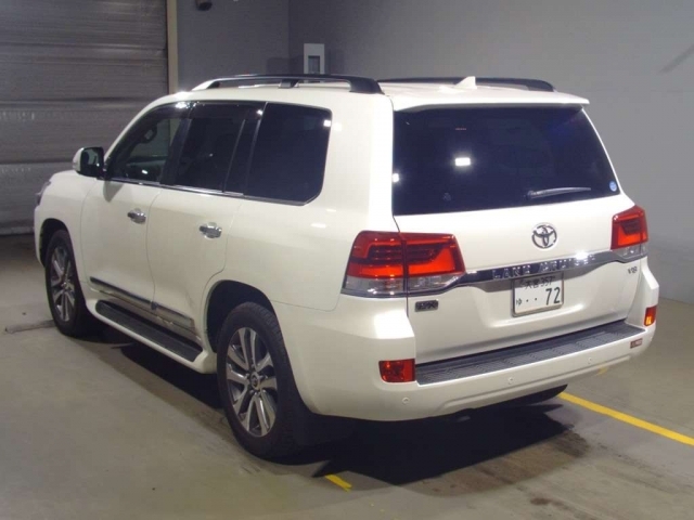 Import and buy TOYOTA LAND CRUISER 2019 from Japan to Nairobi, Kenya