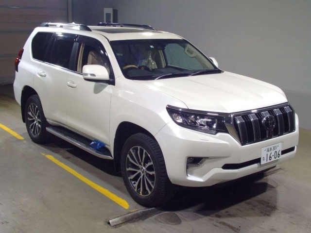 Import and buy TOYOTA LAND CRUISER PRADO 2018 from Japan to Nairobi, Kenya