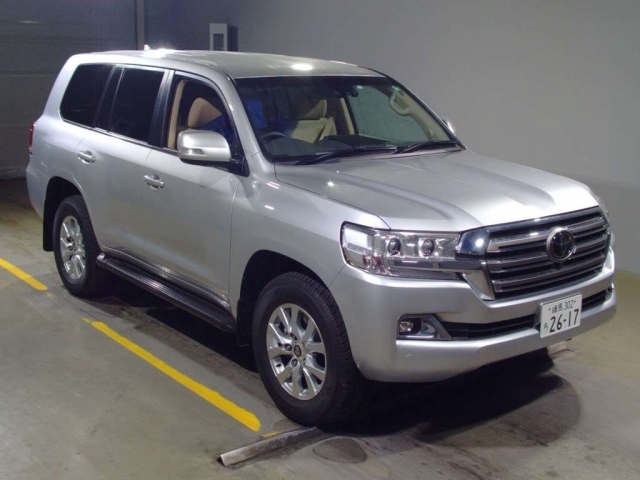 Import and buy TOYOTA LAND CRUISER 2018 from Japan to Nairobi, Kenya