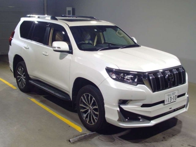 Import and buy TOYOTA LAND CRUISER PRADO 2019 from Japan to Nairobi, Kenya