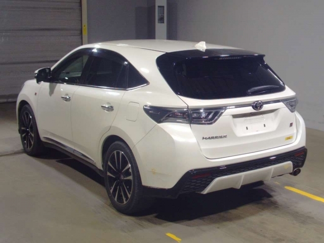 Import and buy TOYOTA HARRIER 2017 from Japan to Nairobi, Kenya