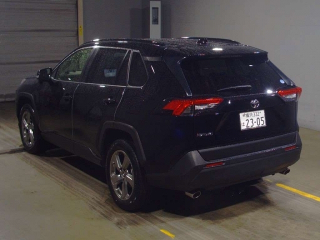 Import and buy TOYOTA RAV4 2019 from Japan to Nairobi, Kenya