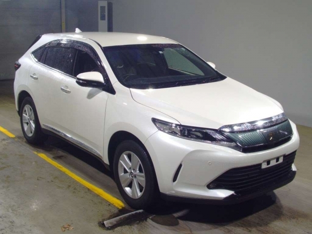 Import and buy TOYOTA HARRIER 2018 from Japan to Nairobi, Kenya