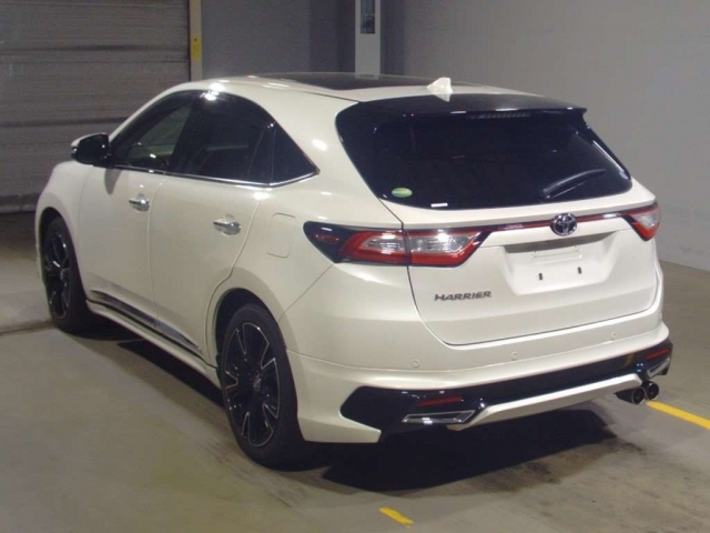 Import and buy TOYOTA HARRIER 2019 from Japan to Nairobi, Kenya