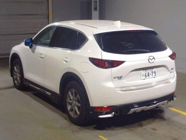 Import and buy MAZDA CX-5 2017 from Japan to Nairobi, Kenya