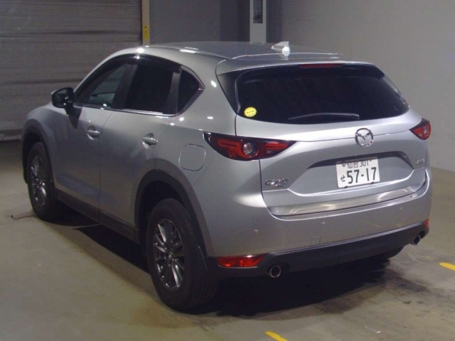 Import and buy MAZDA CX-5 2017 from Japan to Nairobi, Kenya