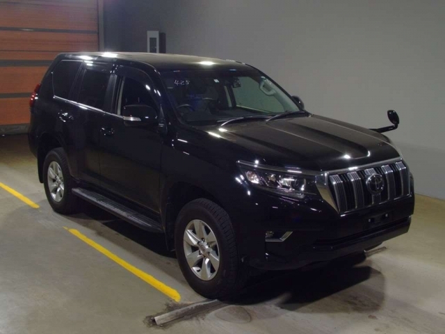 Import and buy TOYOTA LAND CRUISER PRADO 2018 from Japan to Nairobi, Kenya