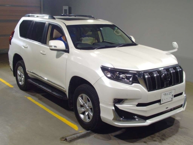 Import and buy TOYOTA LAND CRUISER PRADO 2017 from Japan to Nairobi, Kenya