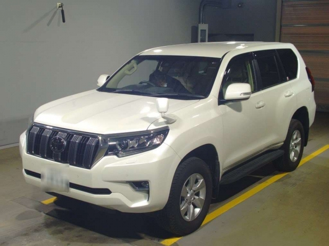 Import and buy TOYOTA LAND CRUISER PRADO 2018 from Japan to Nairobi, Kenya