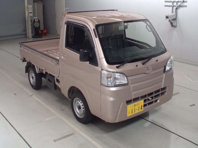 Import and buy DAIHATSU HIJET TRUCK 2017 from Japan to Nairobi, Kenya