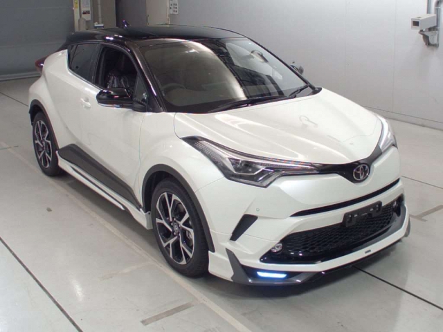 Import and buy TOYOTA C-HR 2018 from Japan to Nairobi, Kenya