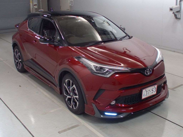 Import and buy TOYOTA C-HR 2018 from Japan to Nairobi, Kenya