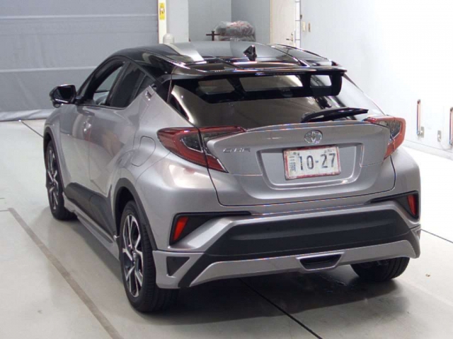 Import and buy TOYOTA C-HR 2018 from Japan to Nairobi, Kenya