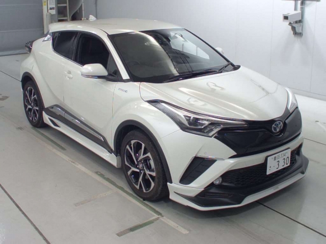 Import and buy TOYOTA C-HR 2017 from Japan to Nairobi, Kenya