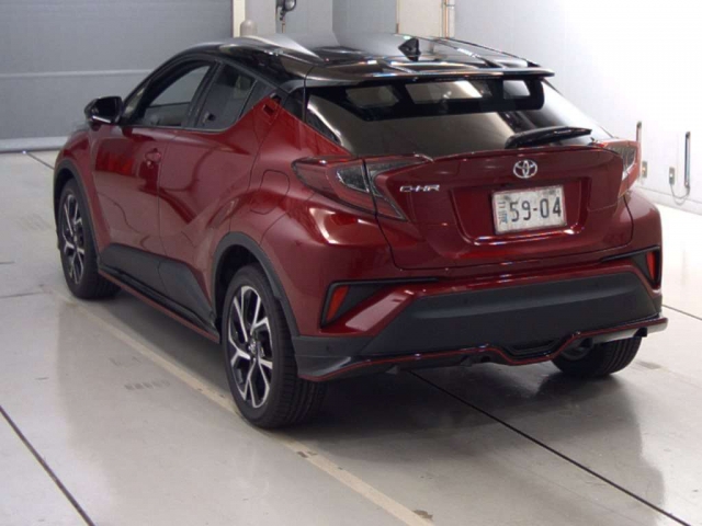 Import and buy TOYOTA C-HR 2018 from Japan to Nairobi, Kenya