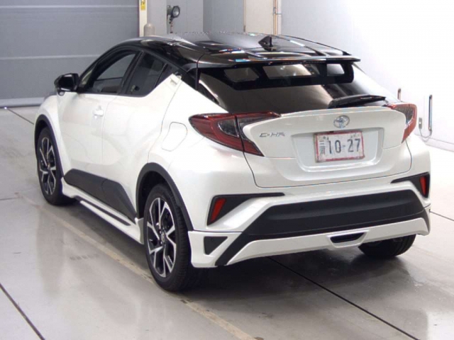 Import and buy TOYOTA C-HR 2018 from Japan to Nairobi, Kenya