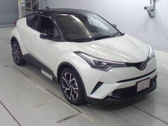 Import and buy TOYOTA C-HR 2018 from Japan to Nairobi, Kenya