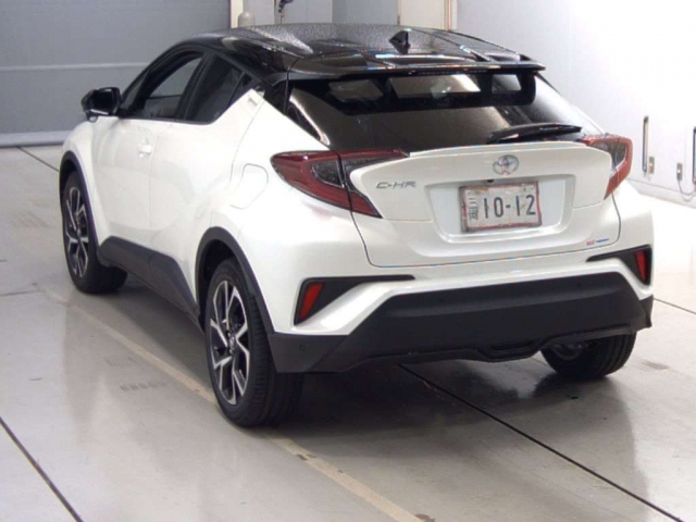 Import and buy TOYOTA C-HR 2018 from Japan to Nairobi, Kenya