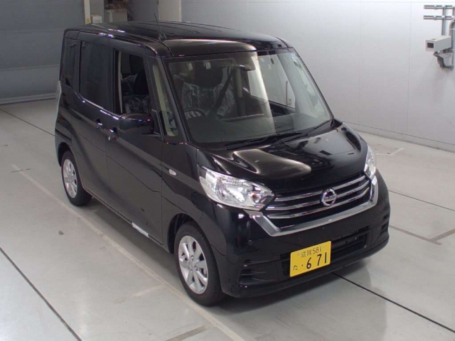 Import and buy NISSAN DAYZ ROOX 2018 from Japan to Nairobi, Kenya