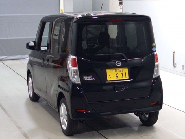 Import and buy NISSAN DAYZ ROOX 2018 from Japan to Nairobi, Kenya