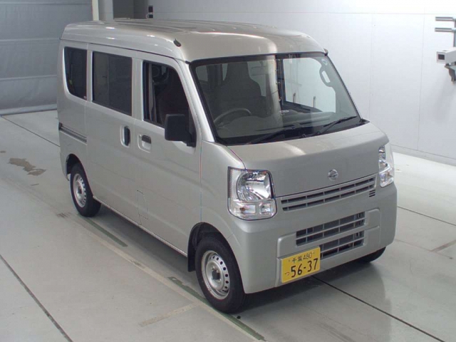 Import and buy NISSAN CLIPPER VAN 2018 from Japan to Nairobi, Kenya