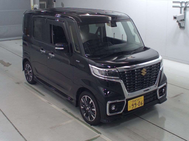 Import and buy SUZUKI SPACIA 2018 from Japan to Nairobi, Kenya