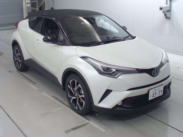 Import and buy TOYOTA C-HR 2018 from Japan to Nairobi, Kenya