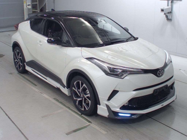 Import and buy TOYOTA C-HR 2018 from Japan to Nairobi, Kenya