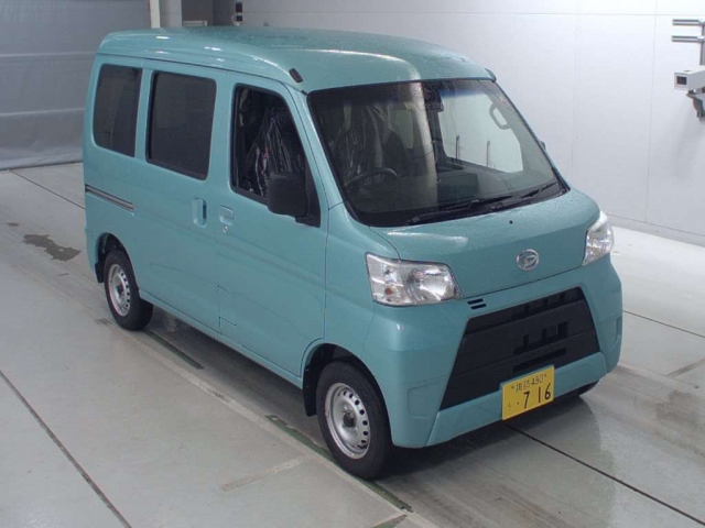 Import and buy DAIHATSU HIJET VAN 2017 from Japan to Nairobi, Kenya