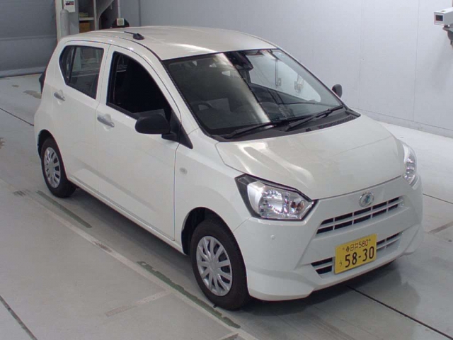 Import and buy DAIHATSU MIRA E S 2018 from Japan to Nairobi, Kenya