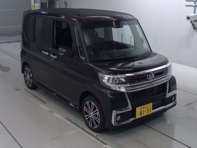 Import and buy DAIHATSU TANTO 2018 from Japan to Nairobi, Kenya