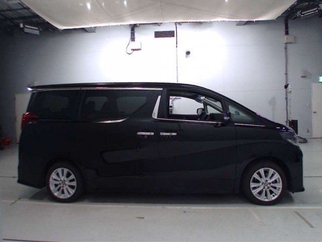 Import and buy TOYOTA ALPHARD 2018 from Japan to Nairobi, Kenya