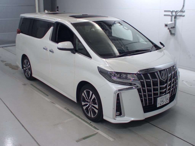 Import and buy TOYOTA ALPHARD 2018 from Japan to Nairobi, Kenya