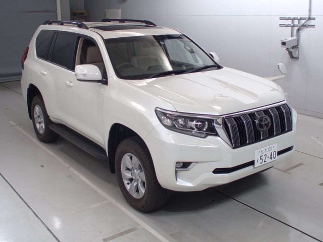 Import and buy TOYOTA LAND CRUISER PRADO 2017 from Japan to Nairobi, Kenya