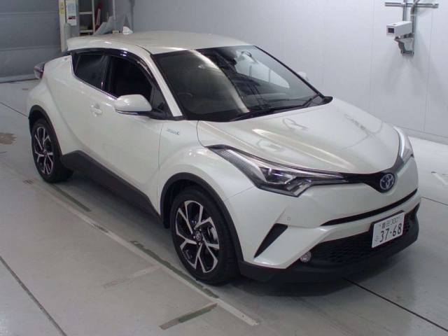 Import and buy TOYOTA C-HR 2017 from Japan to Nairobi, Kenya