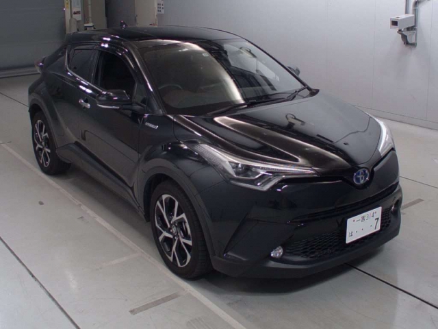 Import and buy TOYOTA C-HR 2017 from Japan to Nairobi, Kenya