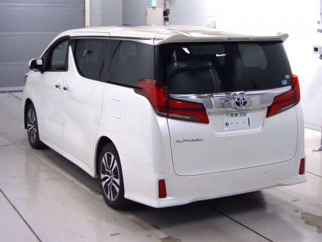 Import and buy TOYOTA ALPHARD 2018 from Japan to Nairobi, Kenya