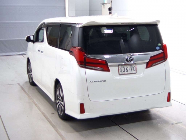 Import and buy TOYOTA ALPHARD 2018 from Japan to Nairobi, Kenya