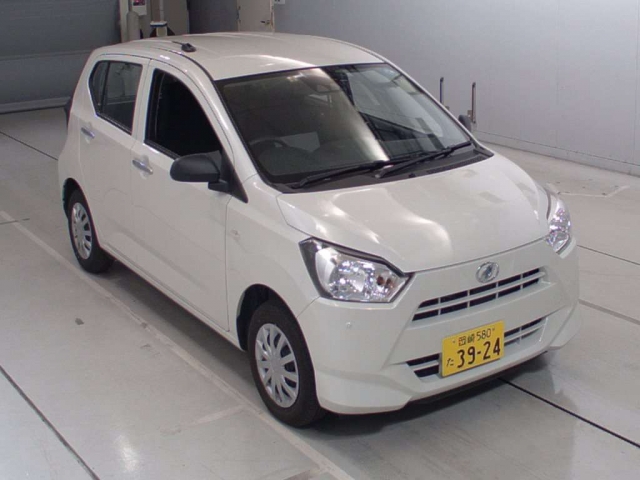 Import and buy DAIHATSU MIRA E S 2018 from Japan to Nairobi, Kenya