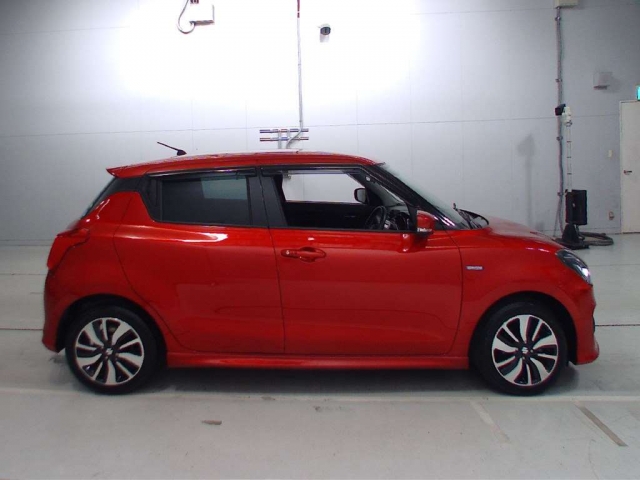 Import and buy SUZUKI SWIFT 2018 from Japan to Nairobi, Kenya